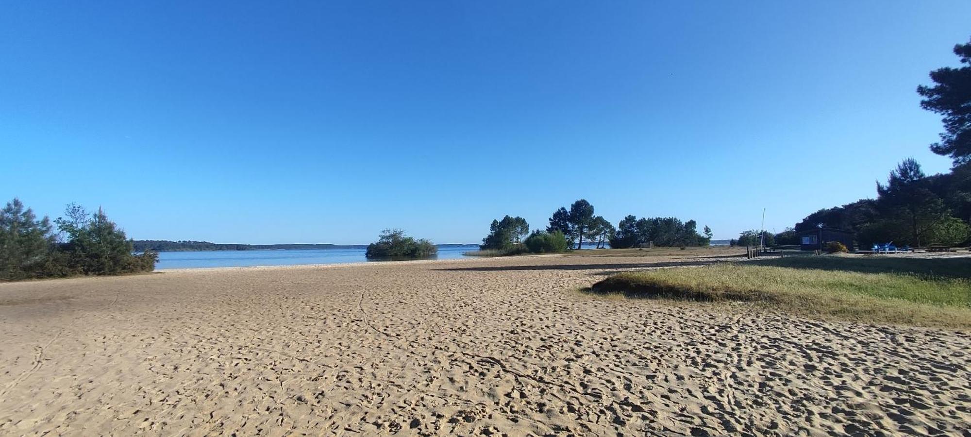 ホテル Au Bonheur Des Landes Gastes エクステリア 写真